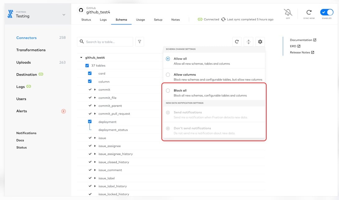 Fivetran Schema Change Settings with options to allow new columns or block schema changes